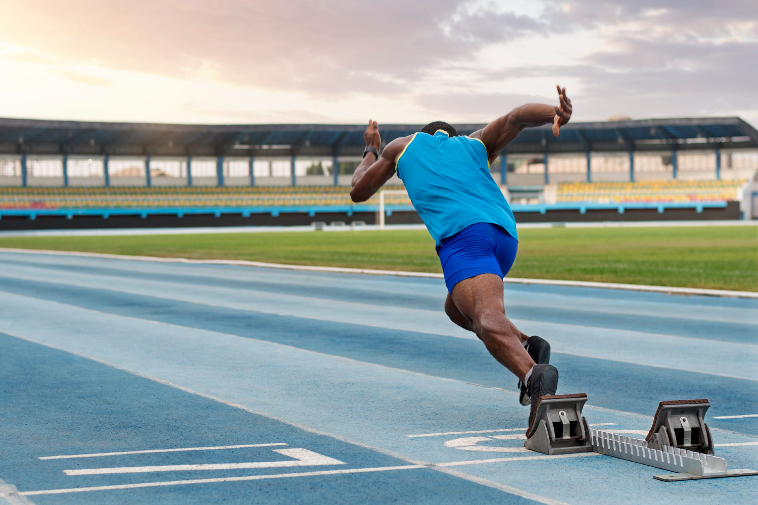 Elevating Athletic Performance: The Essence of Sports Nutrition Supplements